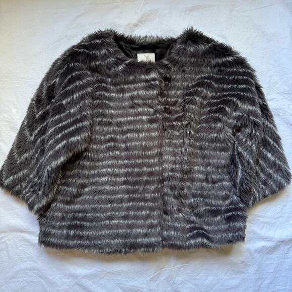 Tibi faux fur coat, size M, charcoal grey w/ white stripe, 3/4 sleeve EUC - Picture 2 of 6